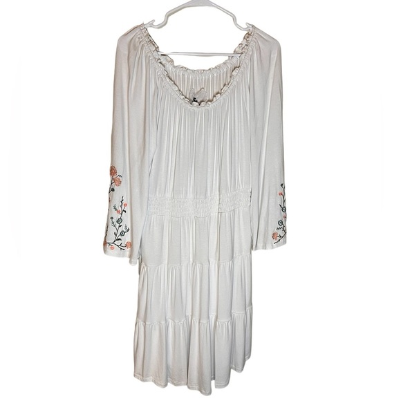 Cupio Women's 3/4 Flare Sleeve Embroidered Dress Size Large - Picture 1 of 4